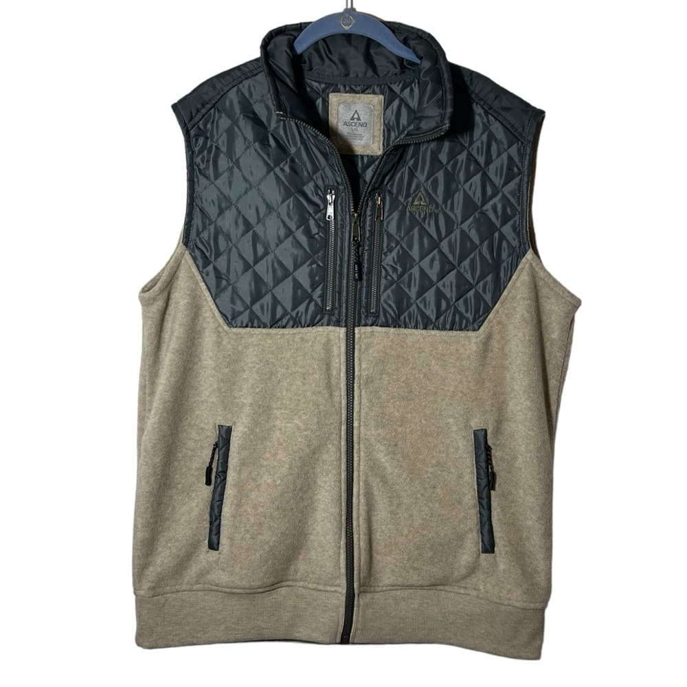 Ascend Men's Vest Size Large